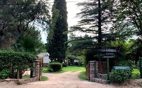 Los Horneros, Cabañas